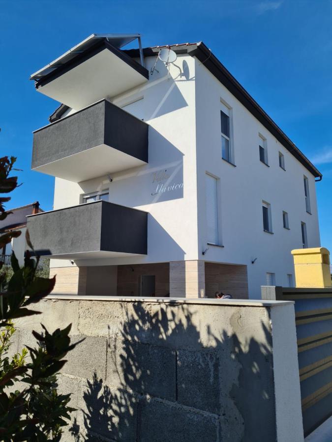 Vila Slavica Vir Exterior photo