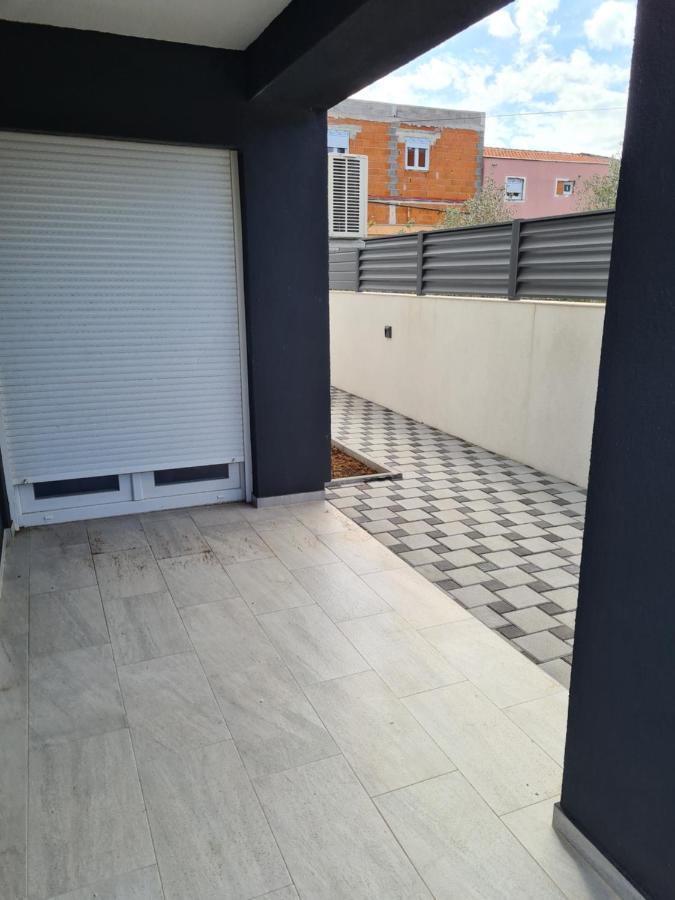 Vila Slavica Vir Exterior photo